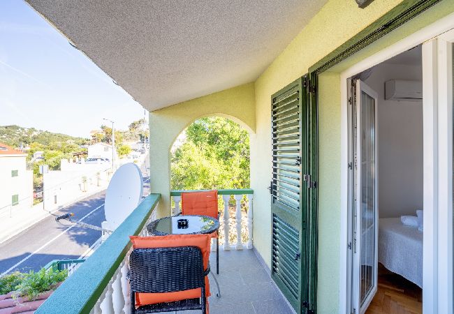 Apartamento en Sali - Apartamento en Sali con Seaview, Balcón, Acondicionador, WIFI (4413-2) Apartamento en Sali - Apartamento en Sali con Seaview, Balcón, Acondicionador, WIFI (4413-2)