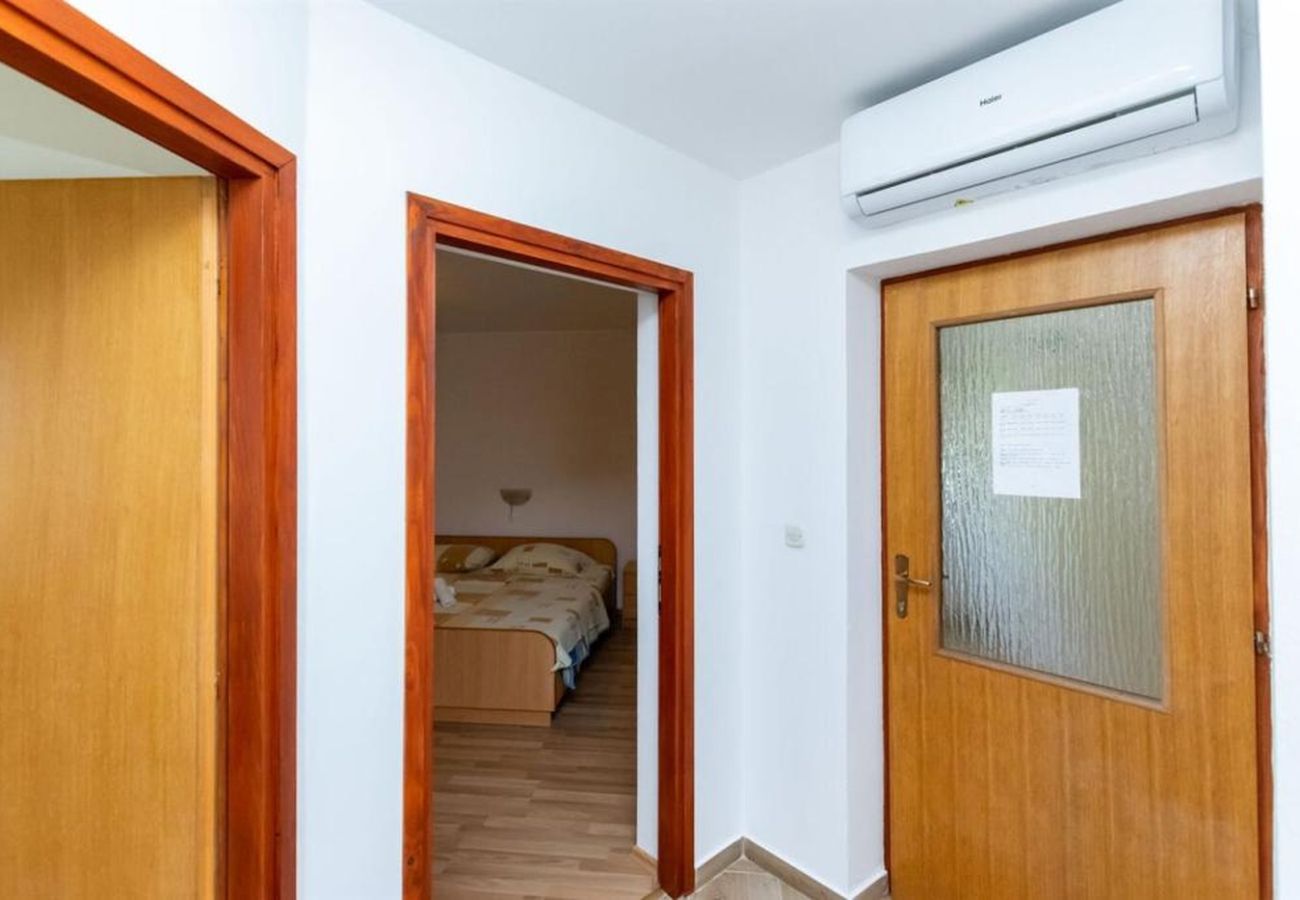Apartamento en Lopar - Apartamento en Lopar con Seaview, Balcón, Acondicionador, WIFI (4419-3)