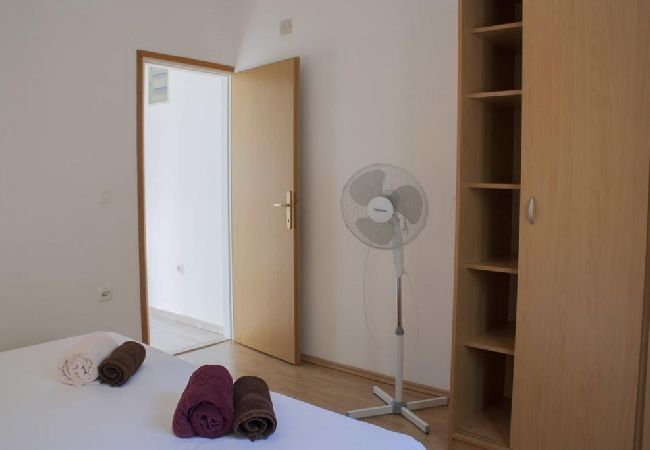 Apartamento en Lumbarda - Apartamento en Lumbarda con Seaview, Balcón, Acondicionador, WIFI (4432-1) Apartamento en Lumbarda - Apartamento en Lumbarda con Seaview, Balcón, Acondicionador, WIFI (4432-1)