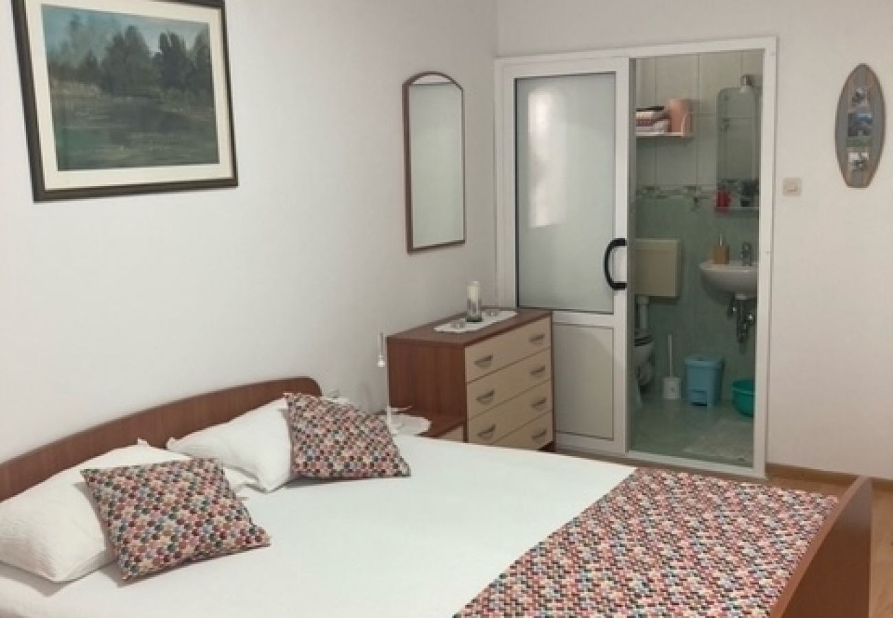 Apartamento en Jelsa - Apartamento en Jelsa con Terraza, Acondicionador, WIFI (4440-1)