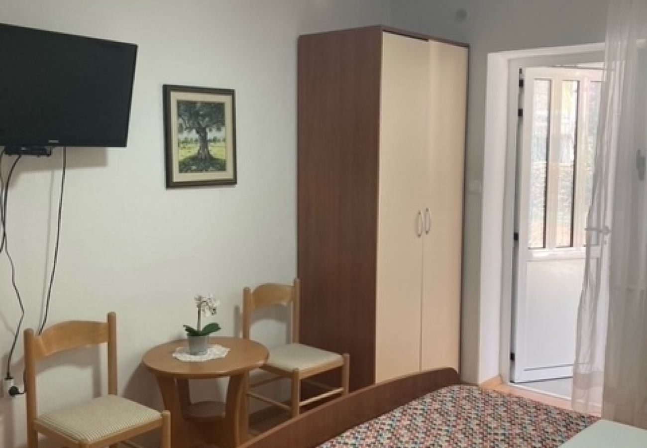 Apartamento en Jelsa - Apartamento en Jelsa con Terraza, Acondicionador, WIFI (4440-1)