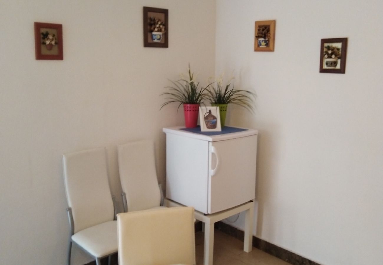 Apartamento en Jelsa - Apartamento en Jelsa con Terraza, Acondicionador, WIFI (4440-2)