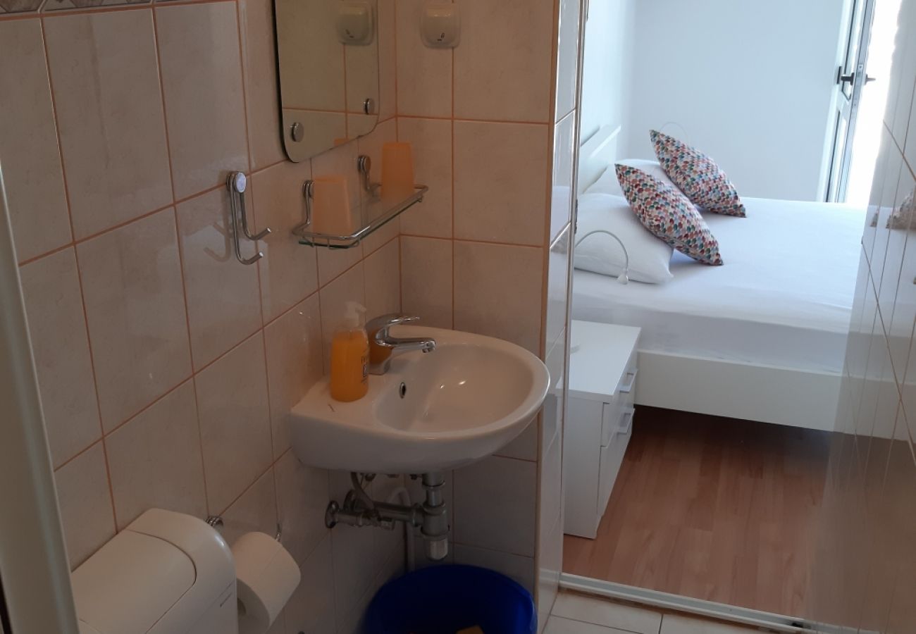 Apartamento en Jelsa - Apartamento en Jelsa con Terraza, Acondicionador, WIFI (4440-2)