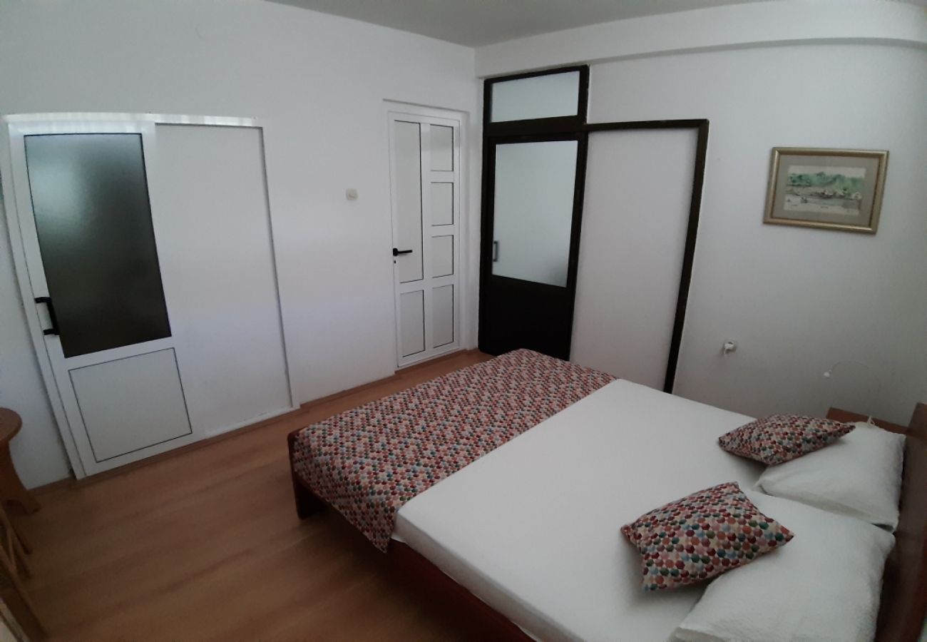 Apartamento en Jelsa - Apartamento en Jelsa con Terraza, Acondicionador, WIFI (4440-3)