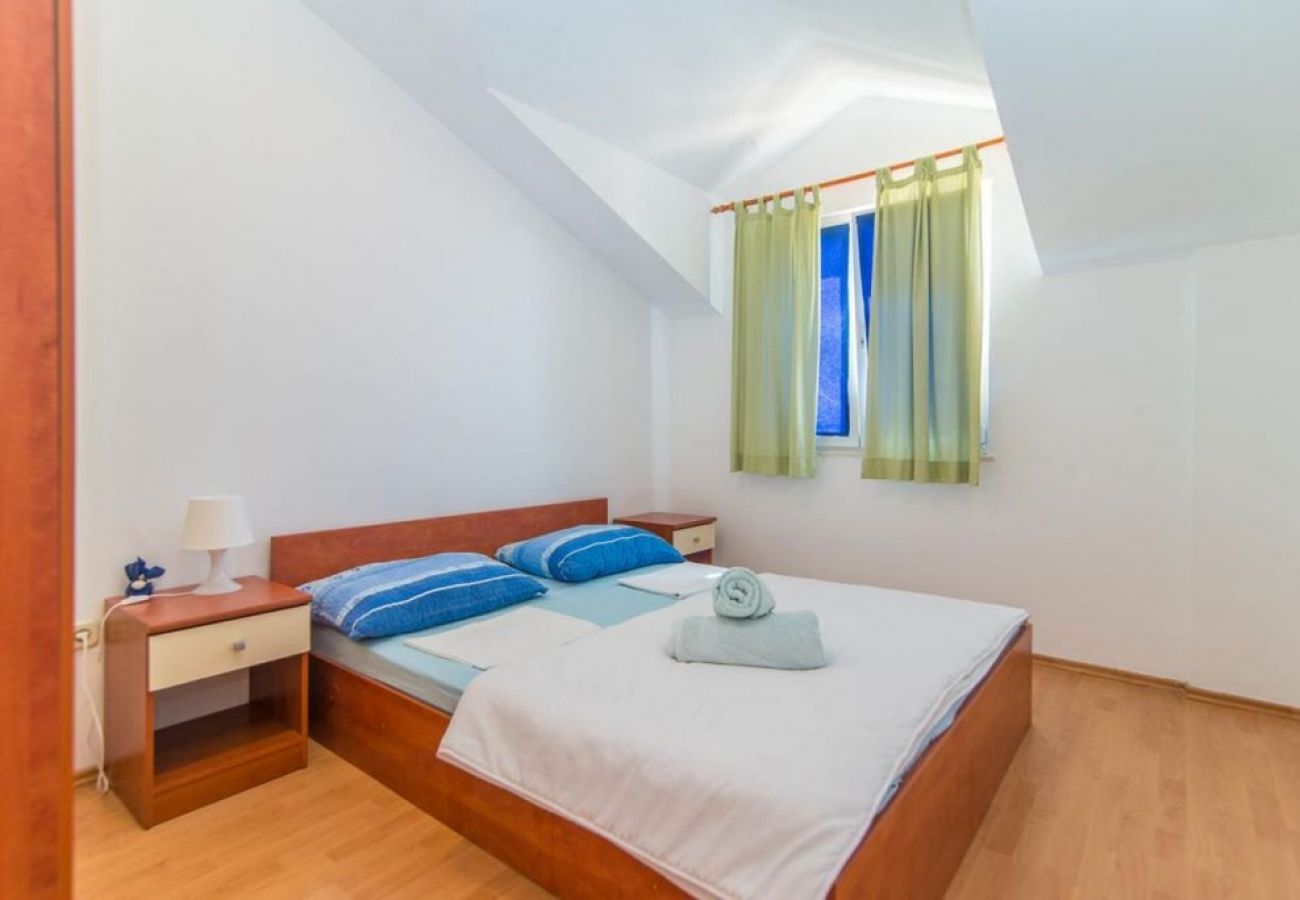 Apartamento en Vodice - Apartamento en Vodice con Balcón, Acondicionador, WIFI (4441-2)