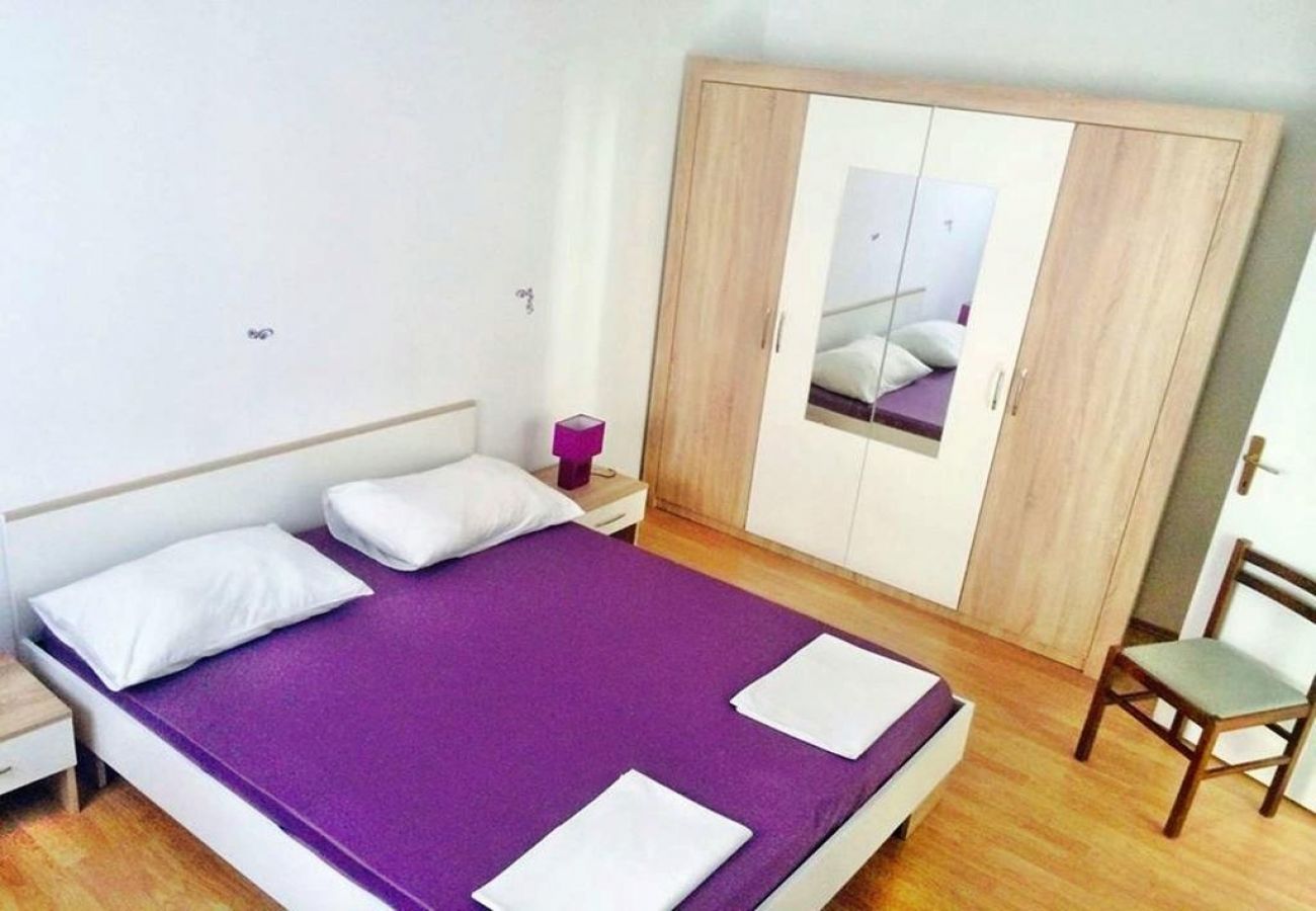 Apartamento en Vodice - Apartamento en Vodice con Terraza, Acondicionador, WIFI (4441-3)