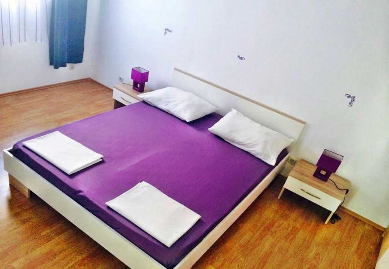 Apartamento en Vodice - Apartamento en Vodice con Terraza, Acondicionador, WIFI (4441-3)