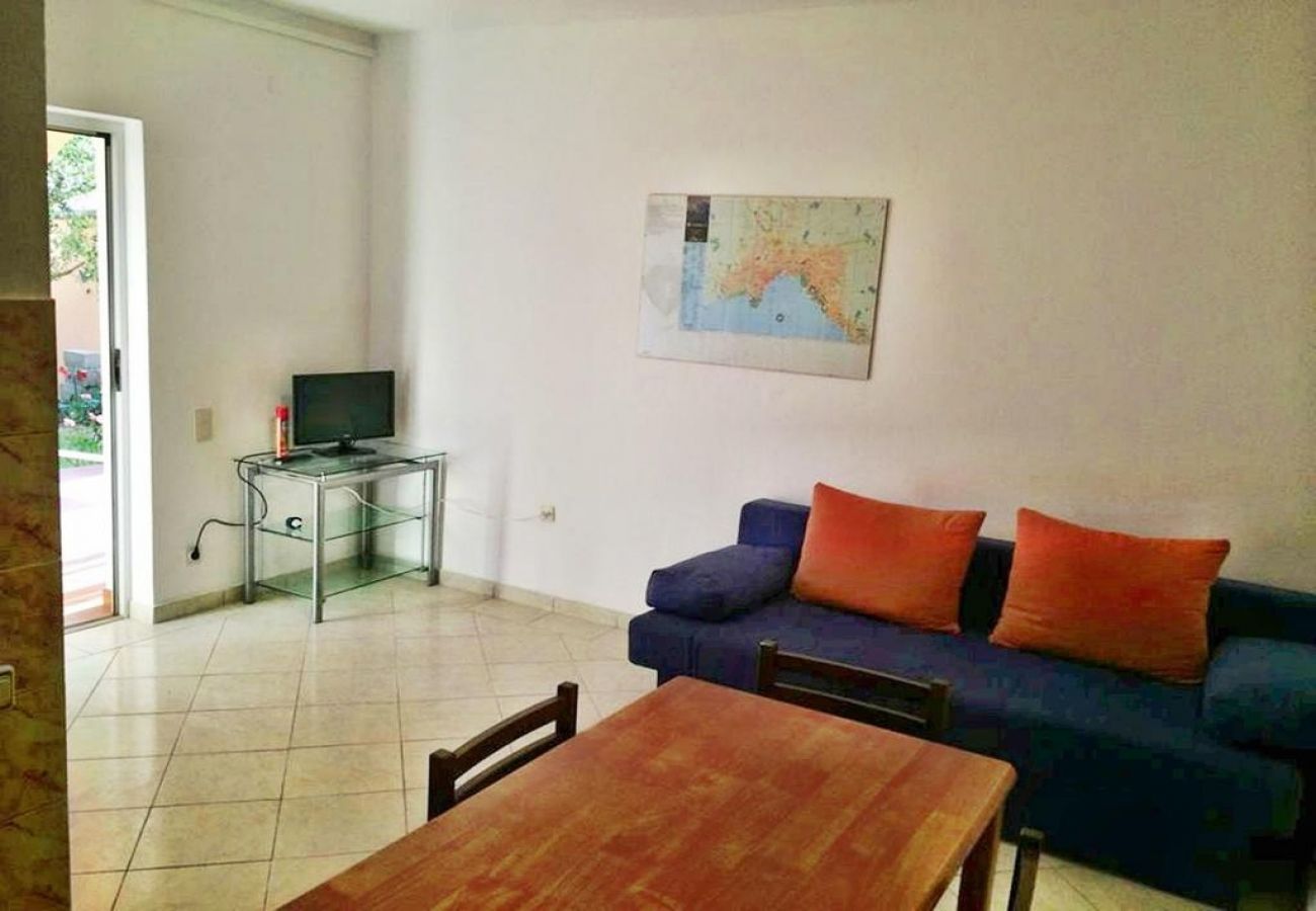 Apartamento en Vodice - Apartamento en Vodice con Terraza, Acondicionador, WIFI (4441-3)