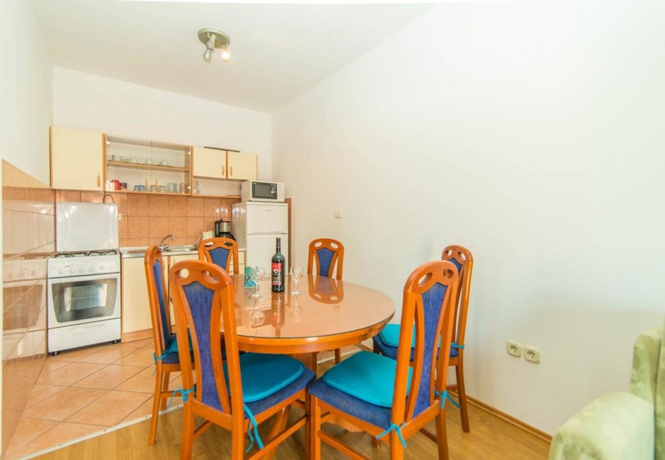 Apartamento en Vodice - Apartamento en Vodice con Balcón, Acondicionador, WIFI (4441-1)