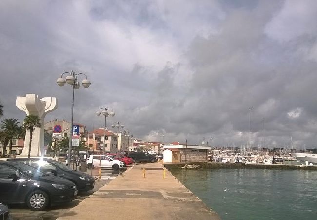 Casa en Vodice - Casa de vacaciones en Vodice con Terraza, Acondicionador, WIFI (4449-1) Casa en Vodice - Casa de vacaciones en Vodice con Terraza, Acondicionador, WIFI (4449-1)