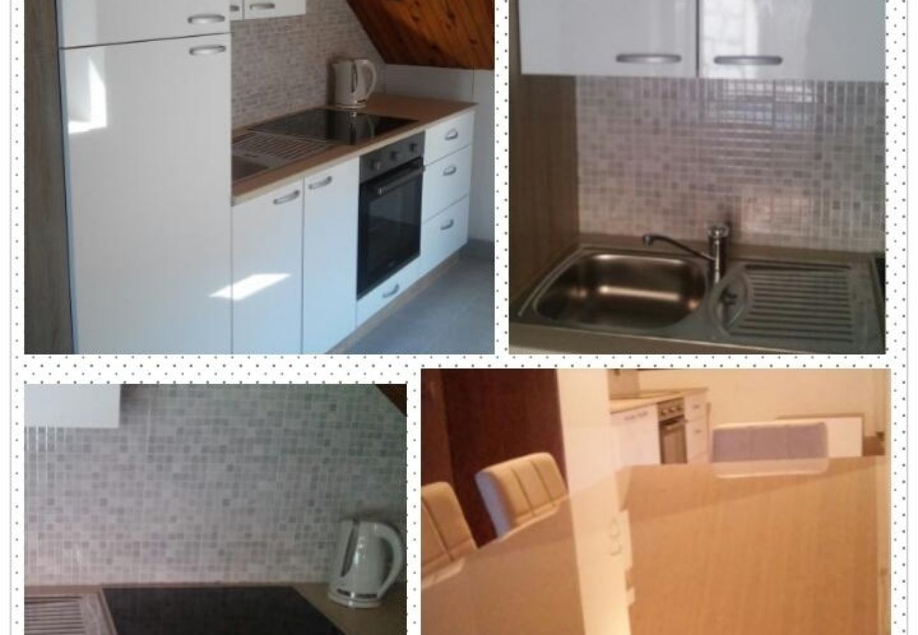 Apartamento en Kaštel Kambelovac - Apartamento en Kaštel Kambelovac con Seaview, Balcón, Acondicionador, WIFI (4483-1)