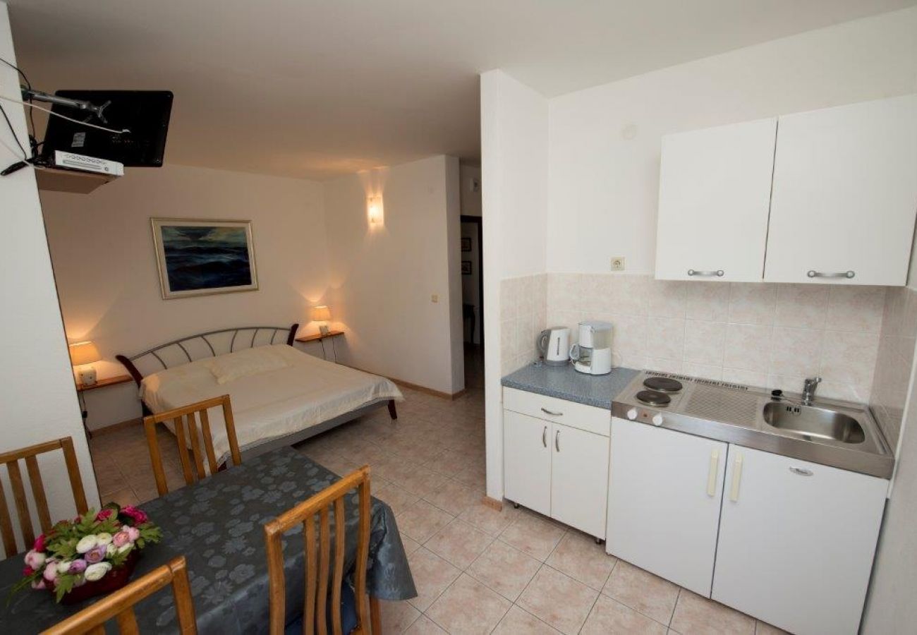 Apartamento en Duce - Apartamento en Duće con Seaview, Balcón, Acondicionador, WIFI (132-2)