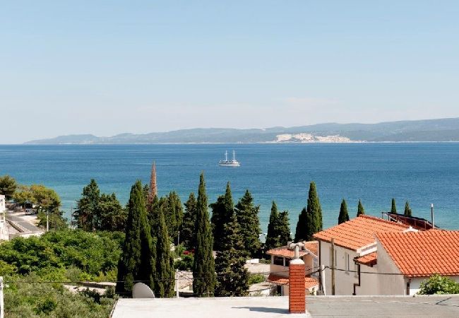 Apartamento en Duce - Apartamento en Duće con Seaview, Terraza, Acondicionador, WIFI (132-10) Apartamento en Duce - Apartamento en Duće con Seaview, Terraza, Acondicionador, WIFI (132-10)