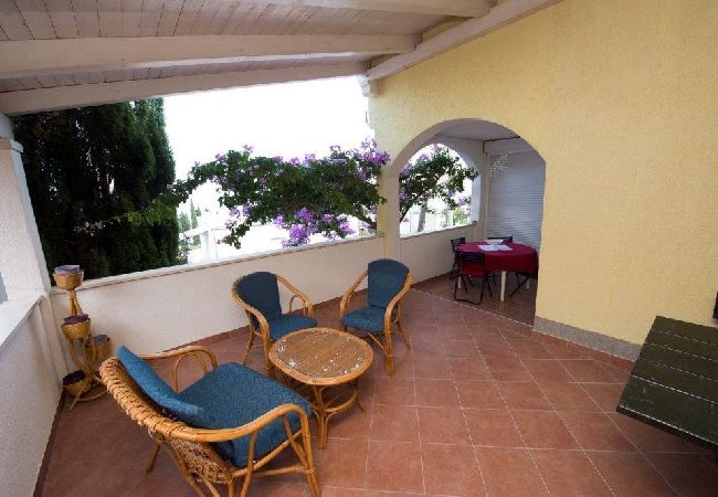 Apartamento en Duce - Apartamento en Duće con Seaview, Terraza, Acondicionador, WIFI (132-10) Apartamento en Duce - Apartamento en Duće con Seaview, Terraza, Acondicionador, WIFI (132-10)