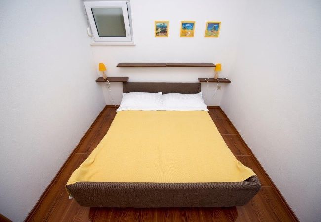 Apartamento en Duce - Apartamento en Duće con Seaview, Terraza, Acondicionador, WIFI (132-10) Apartamento en Duce - Apartamento en Duće con Seaview, Terraza, Acondicionador, WIFI (132-10)