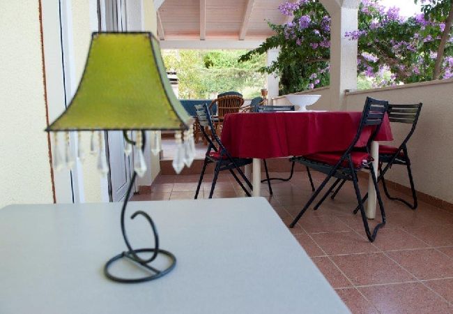 Apartamento en Duce - Apartamento en Duće con Seaview, Terraza, Acondicionador, WIFI (132-10) Apartamento en Duce - Apartamento en Duće con Seaview, Terraza, Acondicionador, WIFI (132-10)