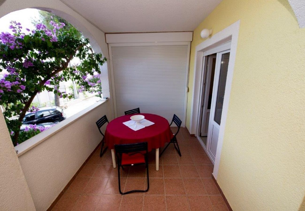 Apartamento en Duce - Apartamento en Duće con Seaview, Terraza, Acondicionador, WIFI (132-10)