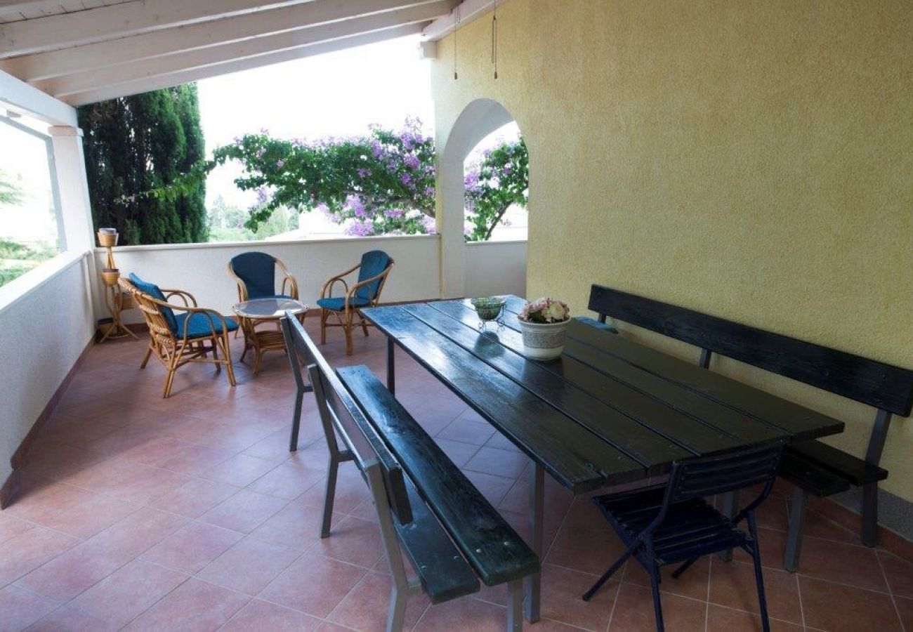 Apartamento en Duce - Apartamento en Duće con Seaview, Terraza, Acondicionador, WIFI (132-10)