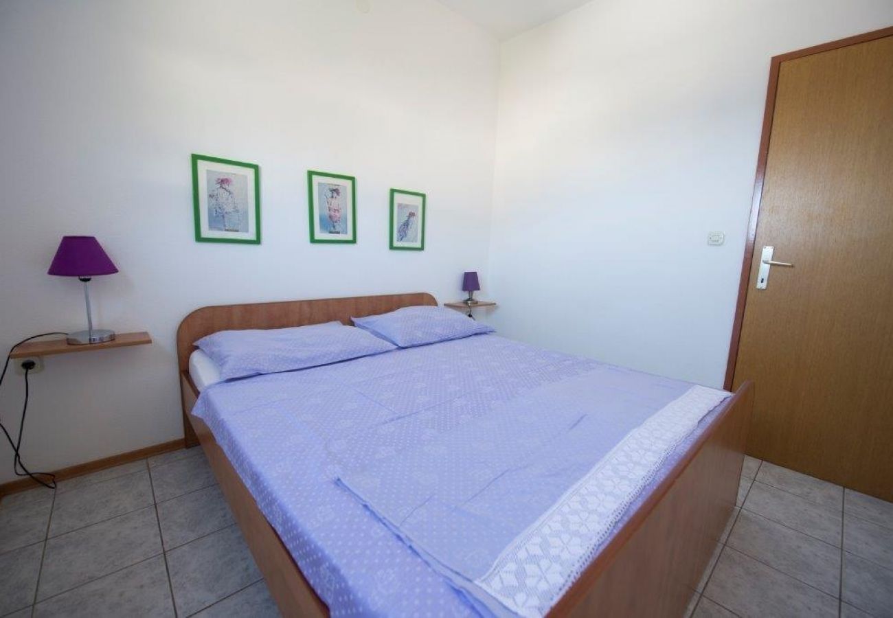 Apartamento en Duce - Apartamento en Duće con Seaview, Balcón, Acondicionador, WIFI (132-6)