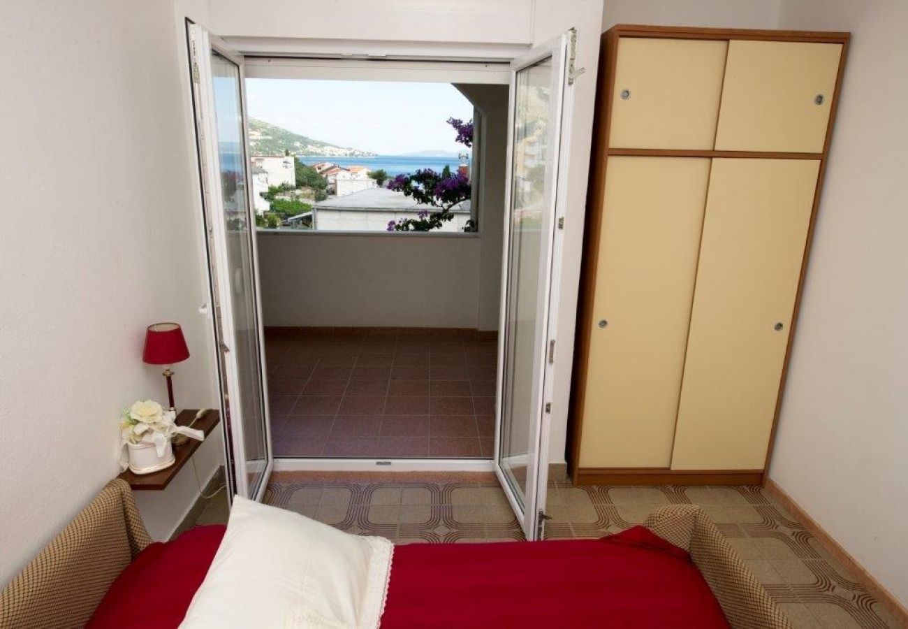 Apartamento en Duce - Apartamento en Duće con Seaview, Terraza, Acondicionador, WIFI (132-9)