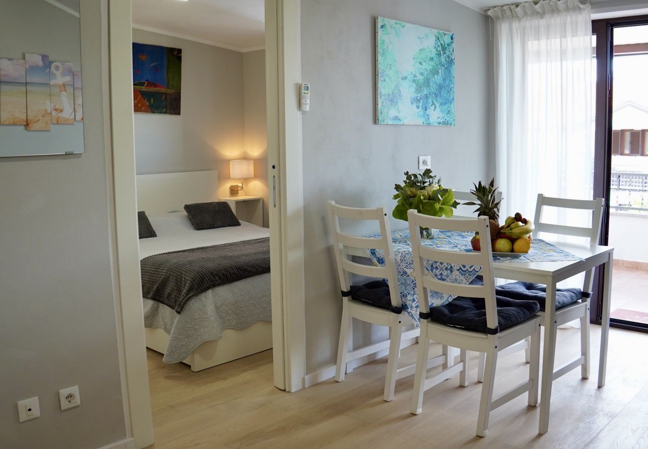 Apartamento en Rovinj - Apartamento en Rovinj con Terraza, Acondicionador, WIFI, Lavadora (3652-3)