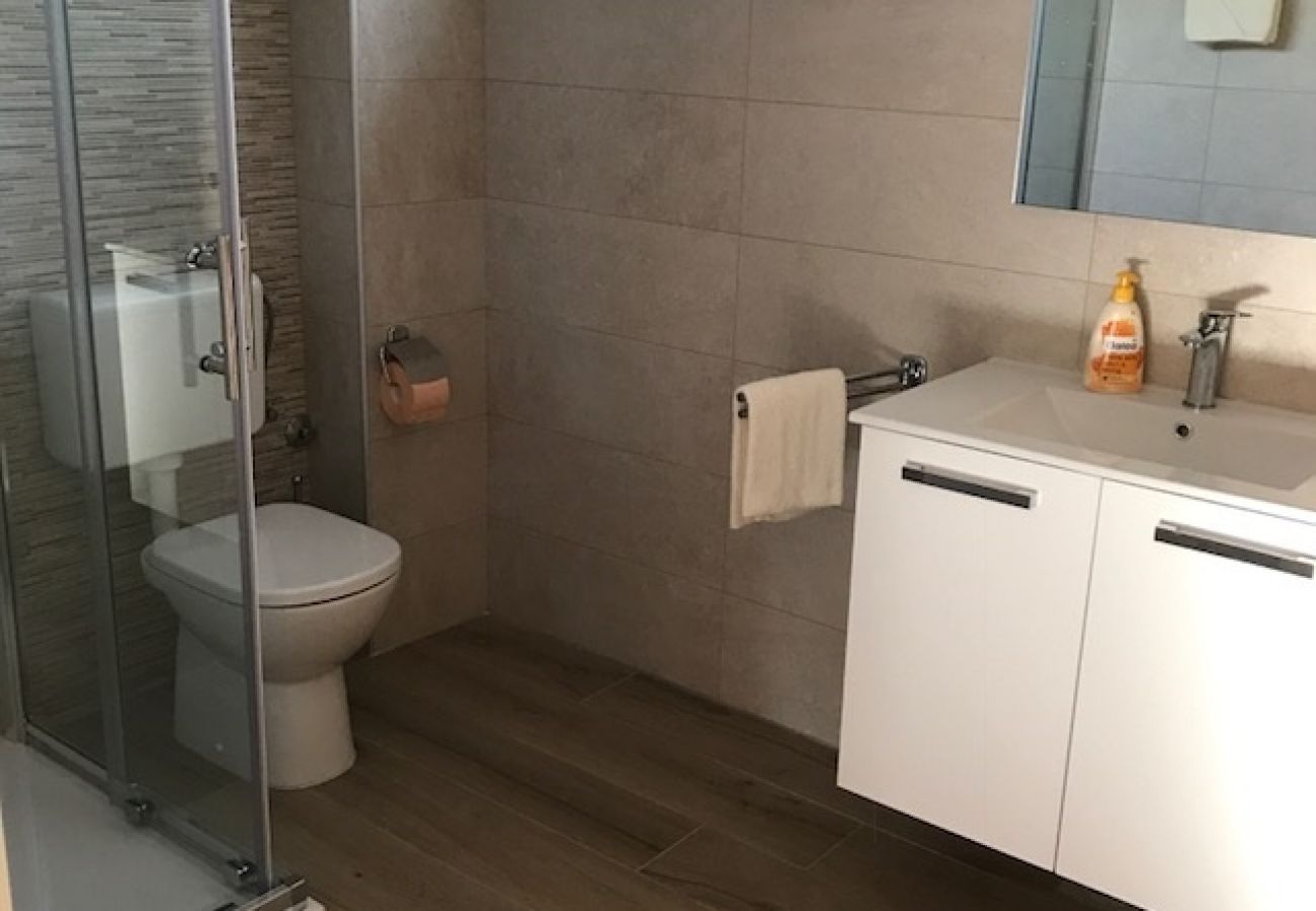 Apartamento en Punat - Apartamento en Punat con Terraza, Acondicionador, WIFI, Lavadora (4534-3)