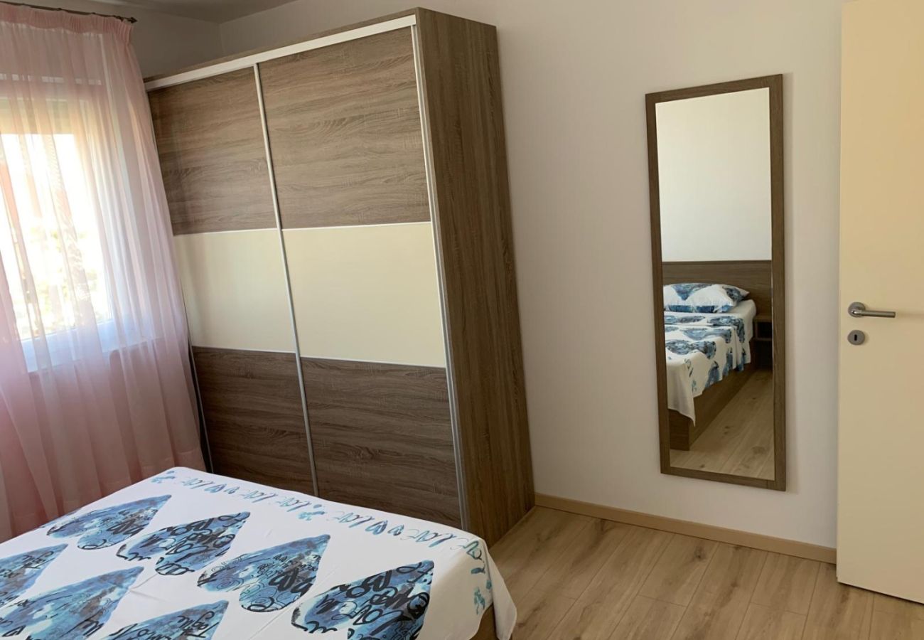 Apartamento en Punat - Apartamento en Punat con Terraza, Acondicionador, WIFI, Lavadora (4534-3)