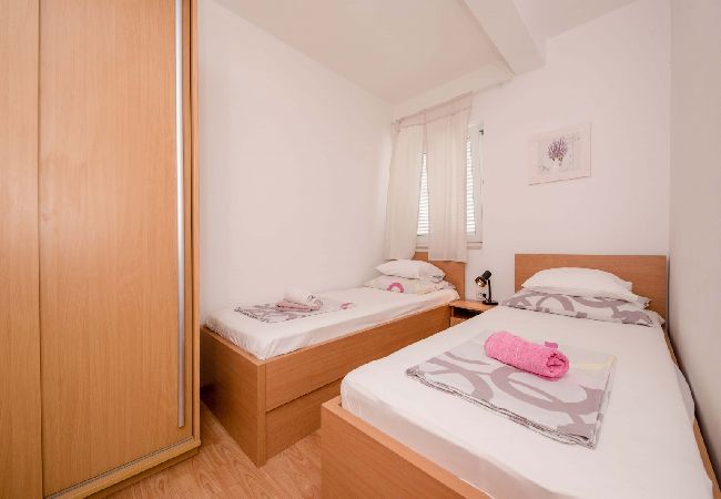 Apartamento en Supetarska Draga - Apartamento en Supetarska Draga con Seaview, Balcón, Acondicionador, WIFI (4551-1) Apartamento en Supetarska Draga - Apartamento en Supetarska Draga con Seaview, Balcón, Acondicionador, WIFI (4551-1)