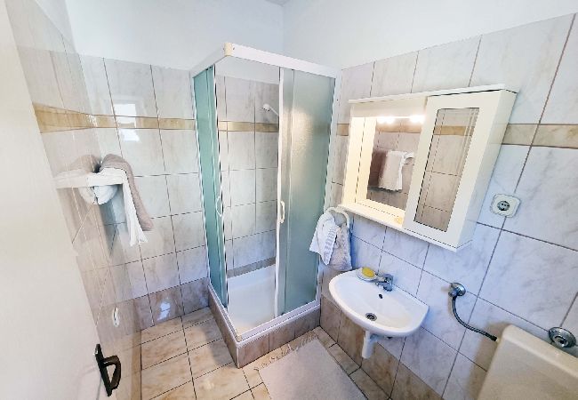 Apartamento en Supetarska Draga - Apartamento en Supetarska Draga con Seaview, Terraza, Acondicionador, WIFI (4551-3) Apartamento en Supetarska Draga - Apartamento en Supetarska Draga con Seaview, Terraza, Acondicionador, WIFI (4551-3)