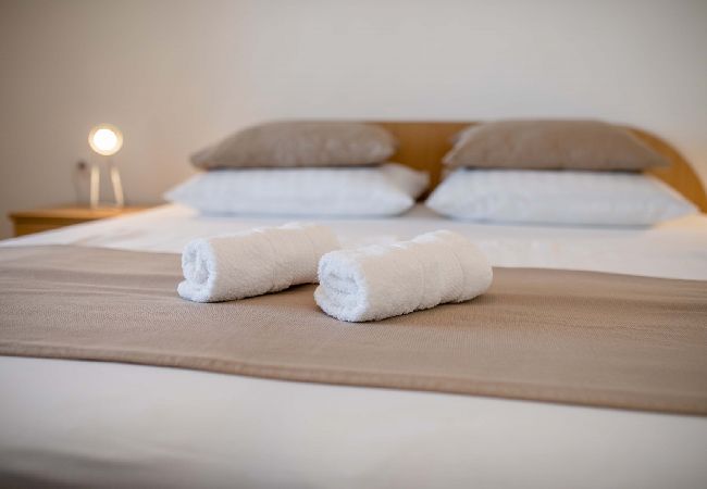 Apartamento en Supetarska Draga - Apartamento en Supetarska Draga con Seaview, Balcón, Acondicionador, WIFI (4551-4) Apartamento en Supetarska Draga - Apartamento en Supetarska Draga con Seaview, Balcón, Acondicionador, WIFI (4551-4)