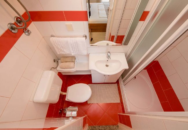 Apartamento en Supetarska Draga - Apartamento en Supetarska Draga con Seaview, Balcón, Acondicionador, WIFI (4551-4) Apartamento en Supetarska Draga - Apartamento en Supetarska Draga con Seaview, Balcón, Acondicionador, WIFI (4551-4)