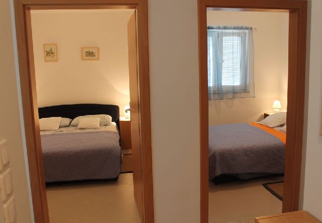 Apartamento en Ždrelac - Apartamento en Ždrelac con Seaview, Balcón, Acondicionador, WIFI (4561-1) Apartamento en Ždrelac - Apartamento en Ždrelac con Seaview, Balcón, Acondicionador, WIFI (4561-1)