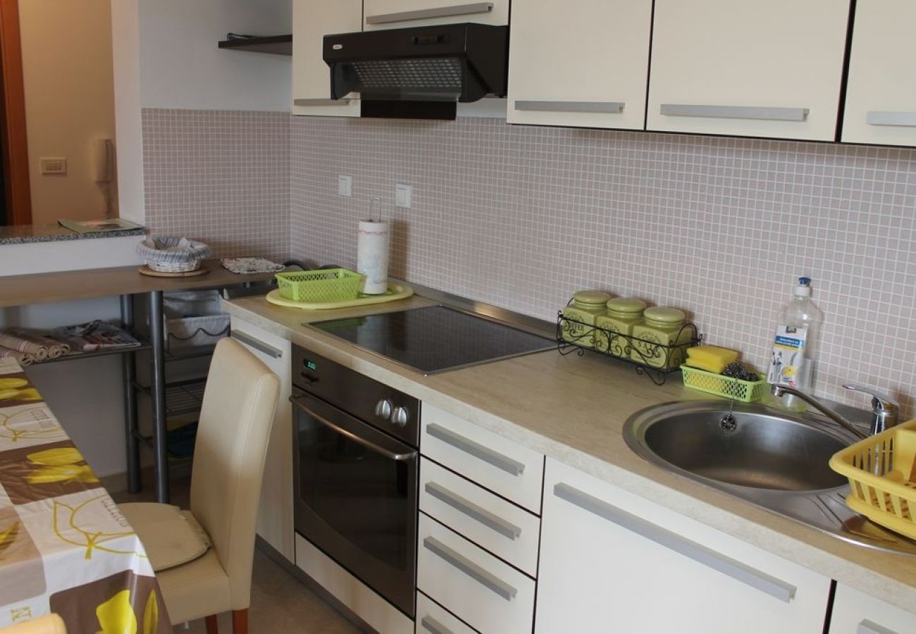 Apartamento en Ždrelac - Apartamento en Ždrelac con Seaview, Balcón, Acondicionador, WIFI (4561-1)