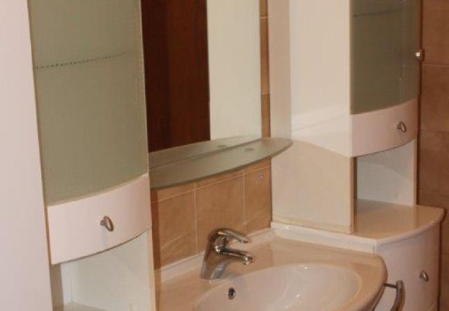 Apartamento en Preko - Apartamento en Preko con Terraza, Acondicionador, WIFI, Lavadora (4568-4) Apartamento en Preko - Apartamento en Preko con Terraza, Acondicionador, WIFI, Lavadora (4568-4)