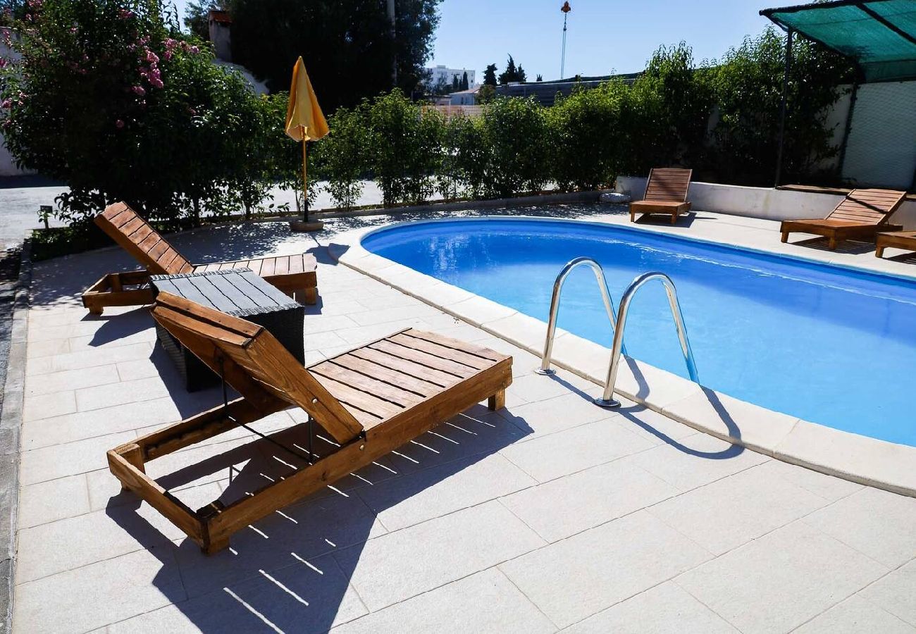 Casa en Zadar - Casa de vacaciones en Zadar con Balcón, Acondicionador, WIFI, Lavadora (4576-1)