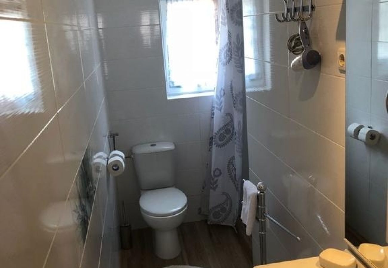 Casa en Zadar - Casa de vacaciones en Zadar con Balcón, Acondicionador, WIFI, Lavadora (4576-1)