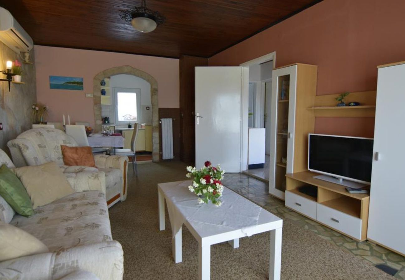 Apartamento en Savudrija - Apartamento en Savudrija con Terraza, Acondicionador, WIFI, Lavavajillas (4577-1)