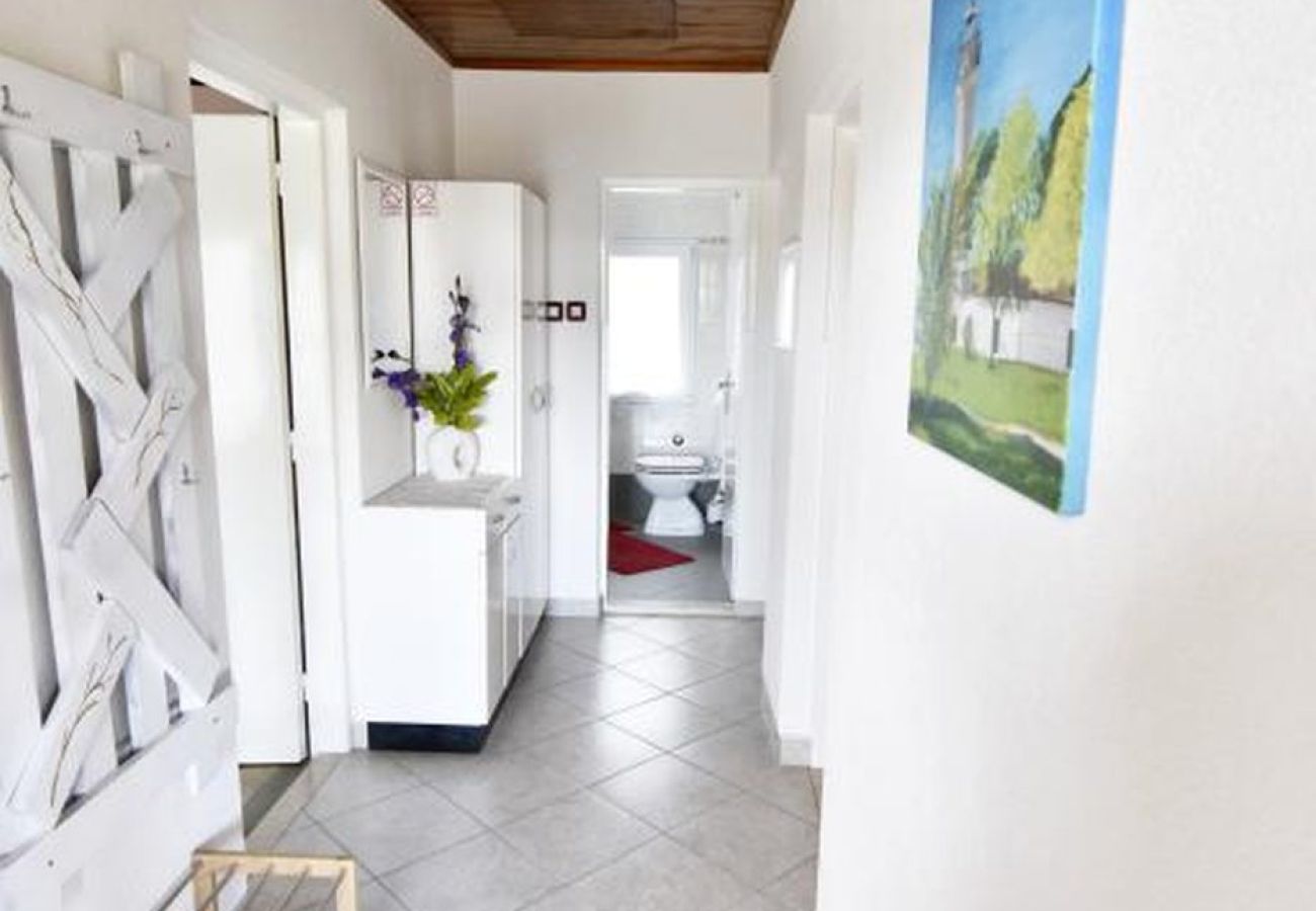 Apartamento en Savudrija - Apartamento en Savudrija con Terraza, Acondicionador, WIFI, Lavavajillas (4577-1)