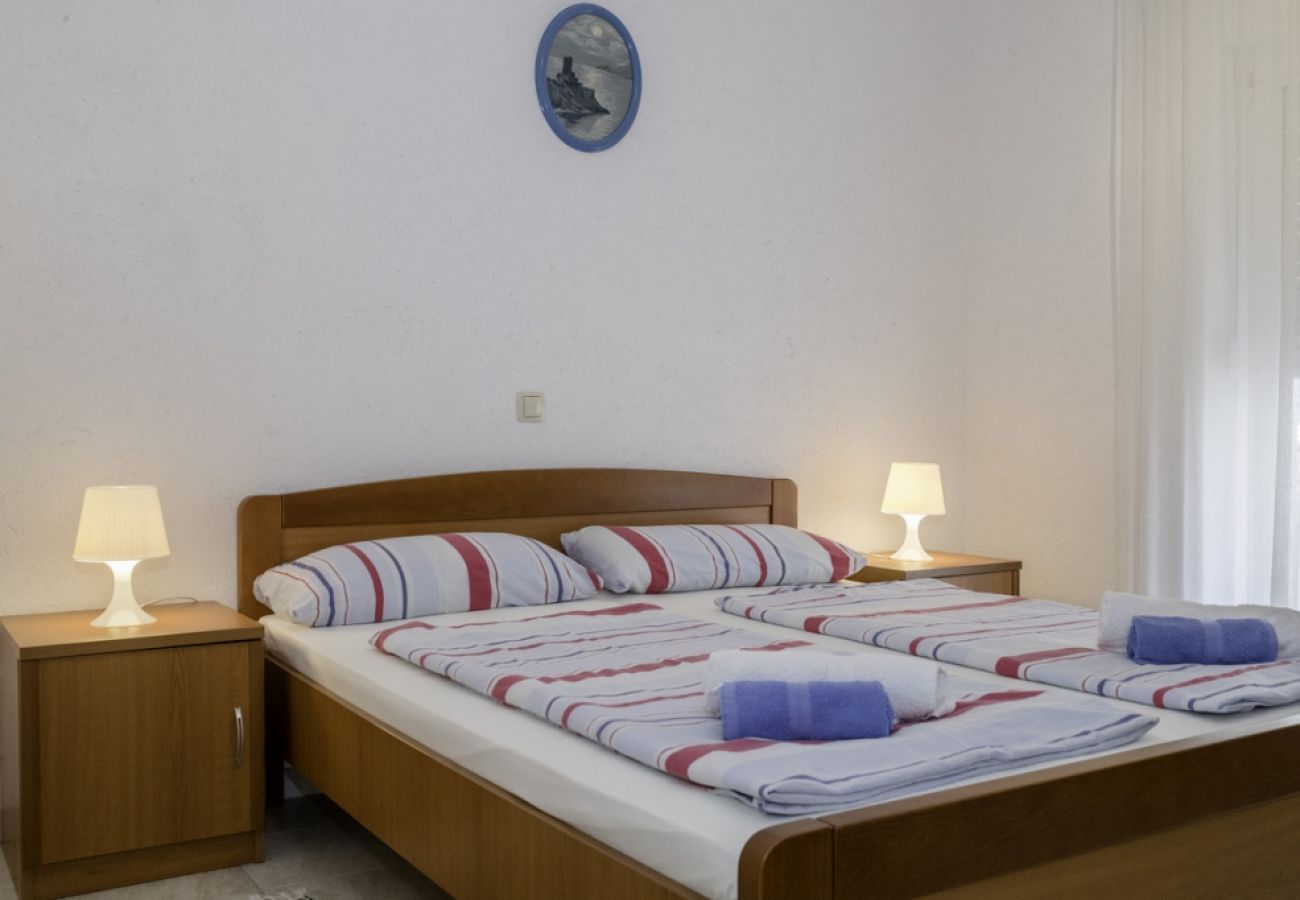 Apartamento en Lopar - Apartamento en Lopar con Terraza, Acondicionador, WIFI, Lavavajillas (4612-1)