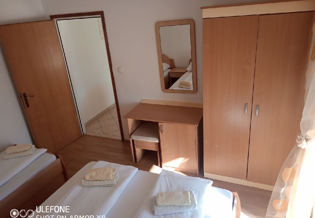 Apartamento en Lopar - Apartamento en Lopar con Terraza, Acondicionador, WIFI (4620-3)