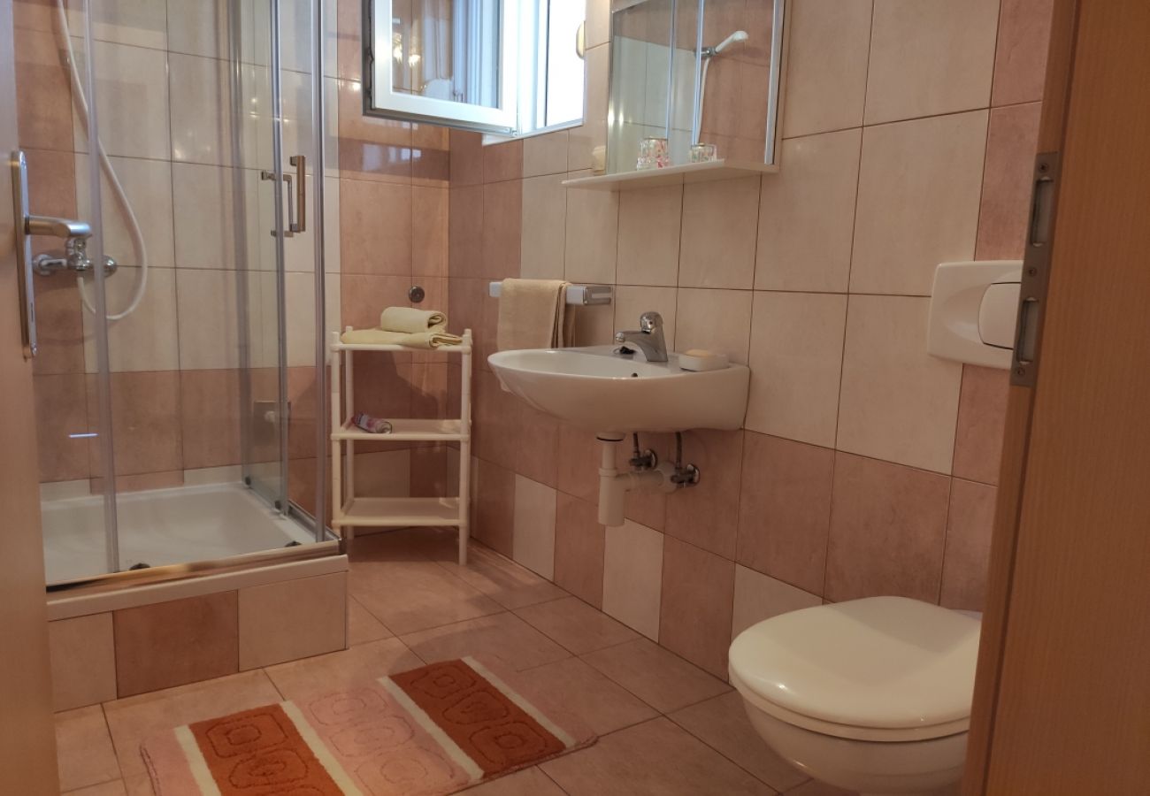 Apartamento en Lopar - Apartamento en Lopar con Terraza, Acondicionador, WIFI, Lavadora (4619-1)