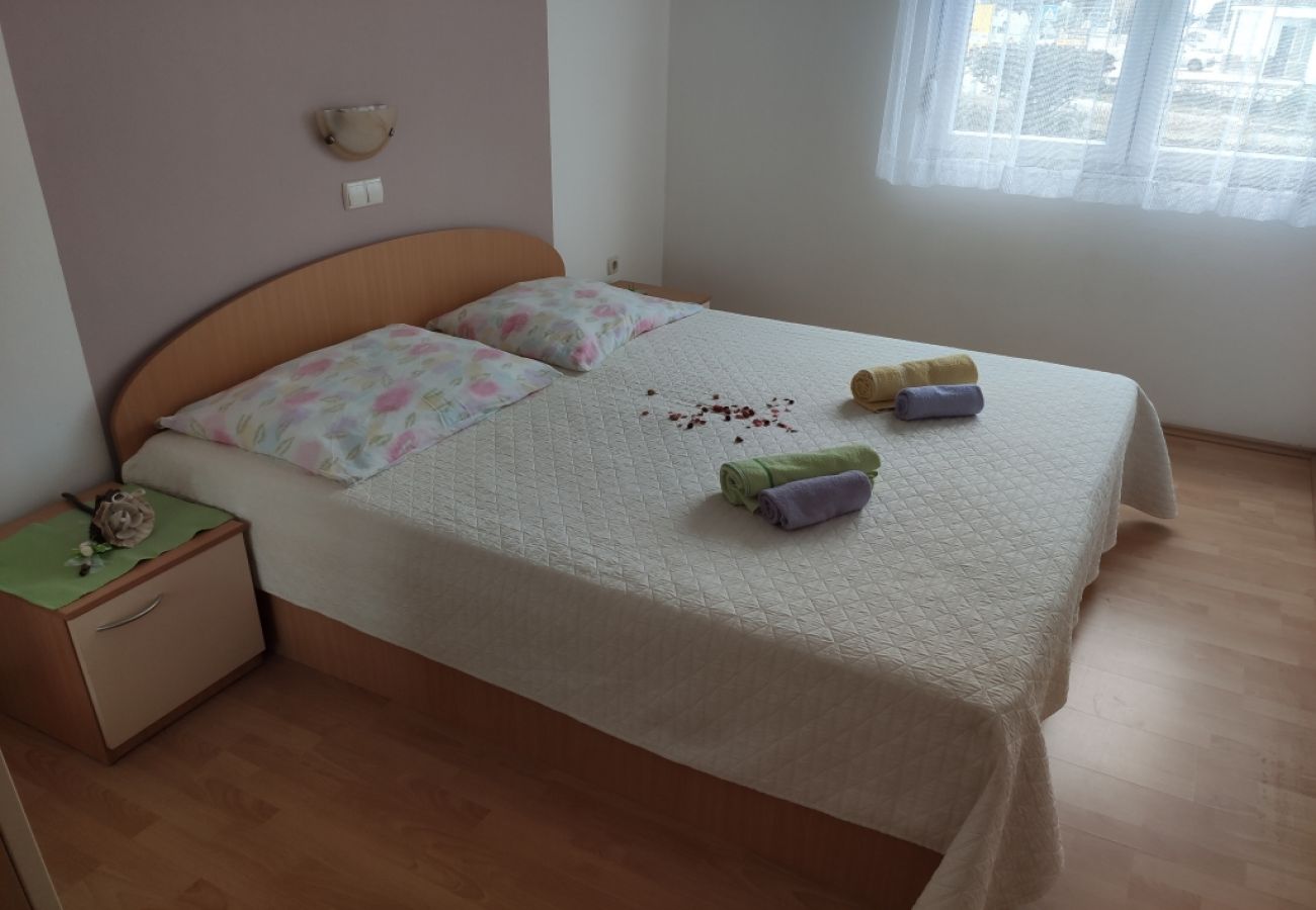 Apartamento en Lopar - Apartamento en Lopar con Terraza, Acondicionador, WIFI, Lavadora (4619-1)