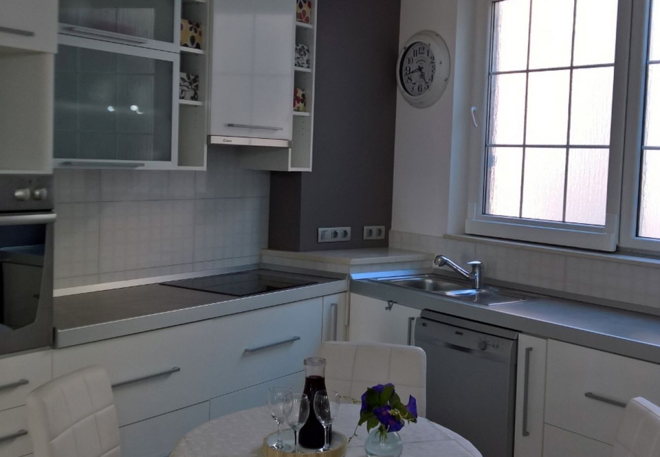 Apartamento en Duce - Apartamento en Duće con Seaview, Balcón, Acondicionador, WIFI (3425-12)