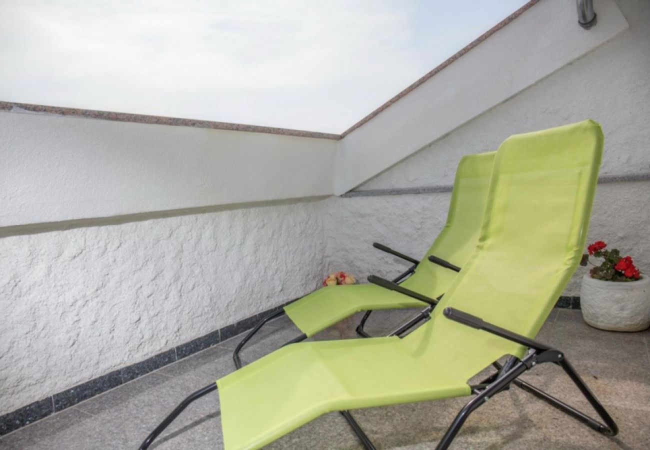 Apartamento en Crikvenica - Apartamento en Crikvenica con Seaview, Terraza, Acondicionador, WIFI (4628-55)