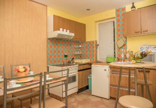 Apartamento en Crikvenica - Apartamento en Crikvenica con Seaview, Terraza, Acondicionador, WIFI (4628-56) Apartamento en Crikvenica - Apartamento en Crikvenica con Seaview, Terraza, Acondicionador, WIFI (4628-56)