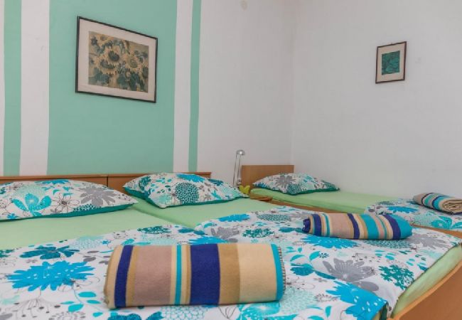 Apartamento en Crikvenica - Apartamento en Crikvenica con Seaview, Terraza, Acondicionador, WIFI (4628-56) Apartamento en Crikvenica - Apartamento en Crikvenica con Seaview, Terraza, Acondicionador, WIFI (4628-56)