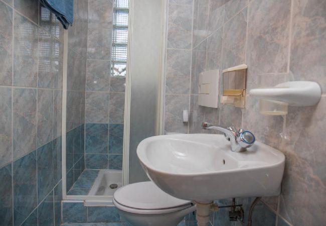 Apartamento en Crikvenica - Apartamento en Crikvenica con Seaview, Terraza, Acondicionador, WIFI (4628-56) Apartamento en Crikvenica - Apartamento en Crikvenica con Seaview, Terraza, Acondicionador, WIFI (4628-56)