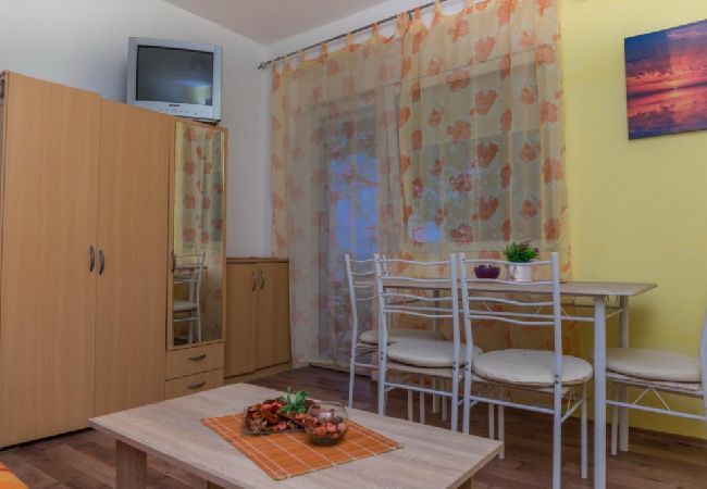 Apartamento en Crikvenica - Apartamento en Crikvenica con Seaview, Terraza, Acondicionador, WIFI (4628-3) Apartamento en Crikvenica - Apartamento en Crikvenica con Seaview, Terraza, Acondicionador, WIFI (4628-3)