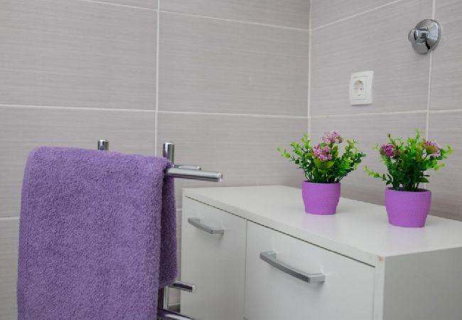Apartamento en Crikvenica - Apartamento en Crikvenica con Seaview, Terraza, Acondicionador, WIFI (4628-3) Apartamento en Crikvenica - Apartamento en Crikvenica con Seaview, Terraza, Acondicionador, WIFI (4628-3)