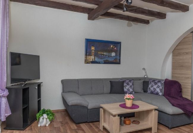 Apartamento en Crikvenica - Apartamento en Crikvenica con Seaview, Terraza, Acondicionador, WIFI (4628-4) Apartamento en Crikvenica - Apartamento en Crikvenica con Seaview, Terraza, Acondicionador, WIFI (4628-4)